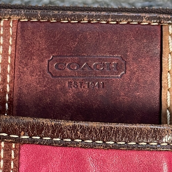 Coach Patchwork Swingpack Flat Crossbody Bag Suede Leather Signature F10439 - Picture 3 of 15